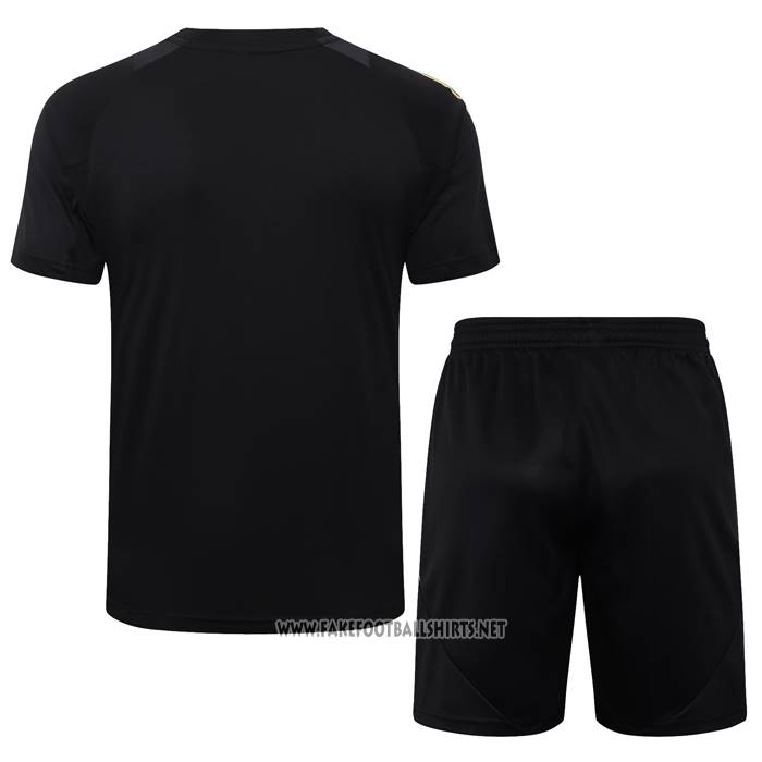 Tracksuit
 Real Madrid Short Sleeve
 2024-2025 Black
 - Shorts
